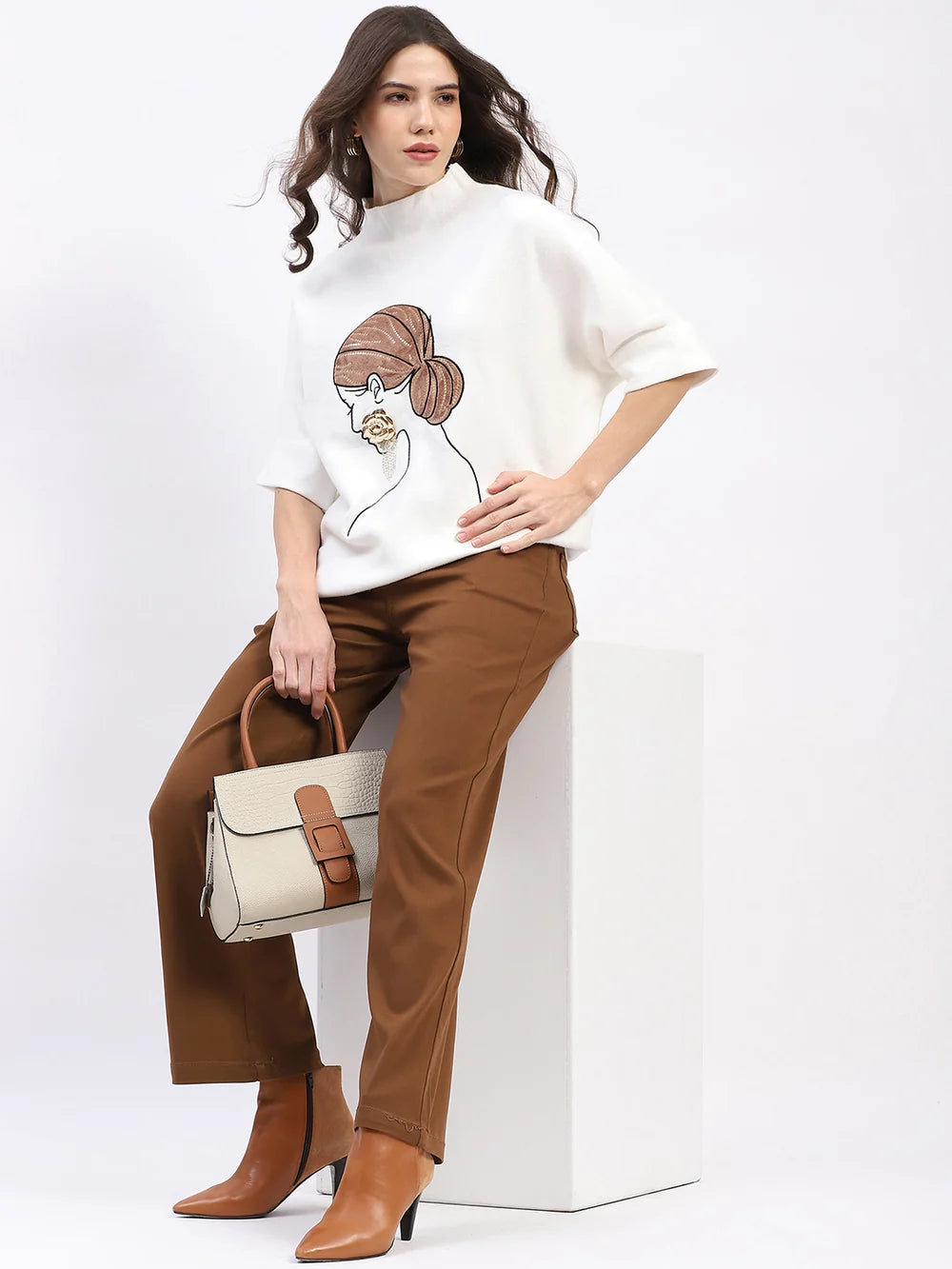 Off-White Embroidered Kimono-Sleeve Pullover